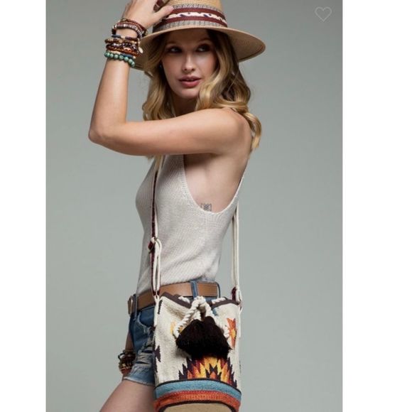 Handmade Boho Chic Bucket Bag - Picture 3 of 7